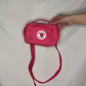 Fjallraven Kanken Hip Pack - Flamingo Pink